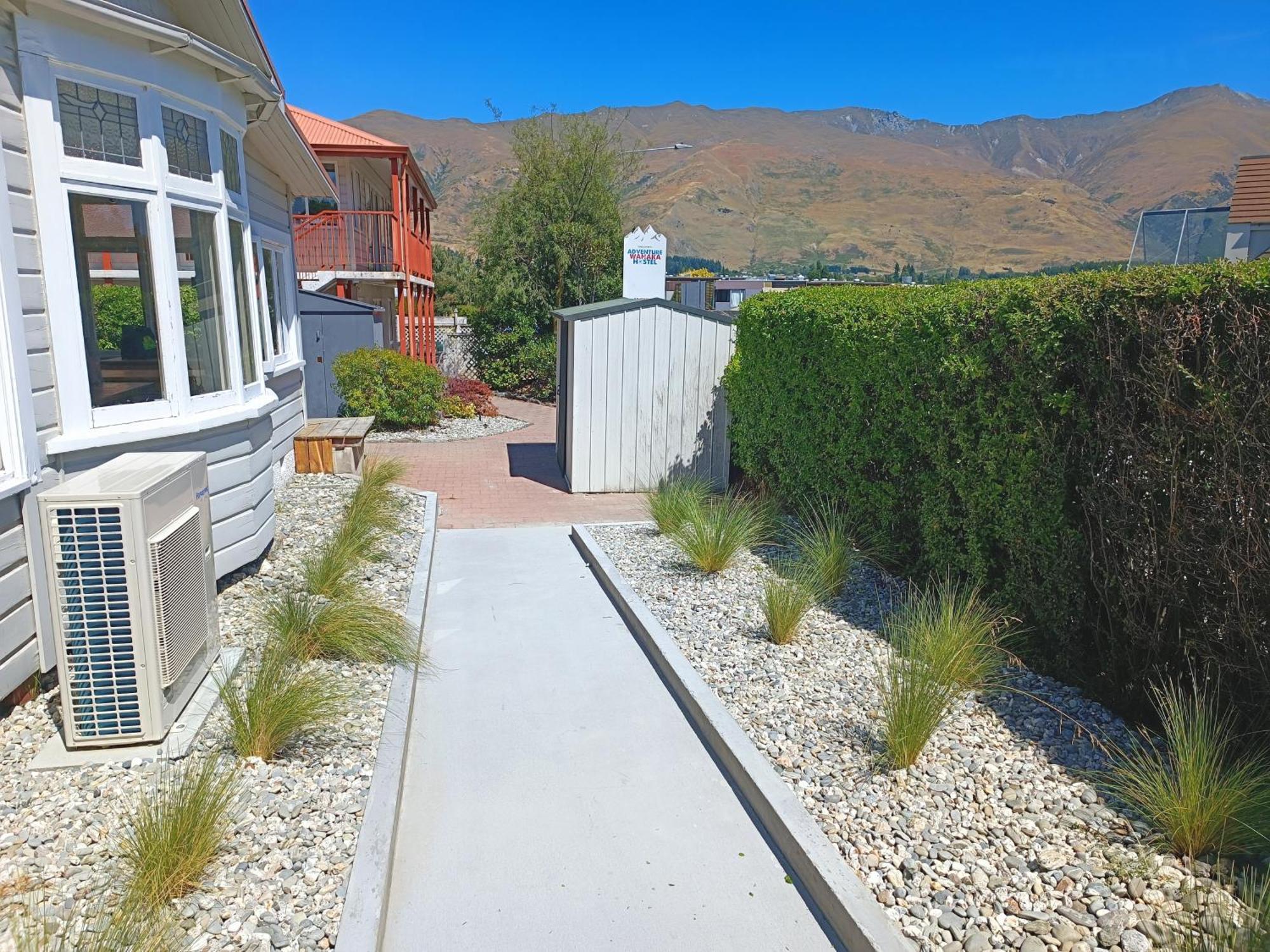 Adventure Wanaka Hostel Bagian luar foto